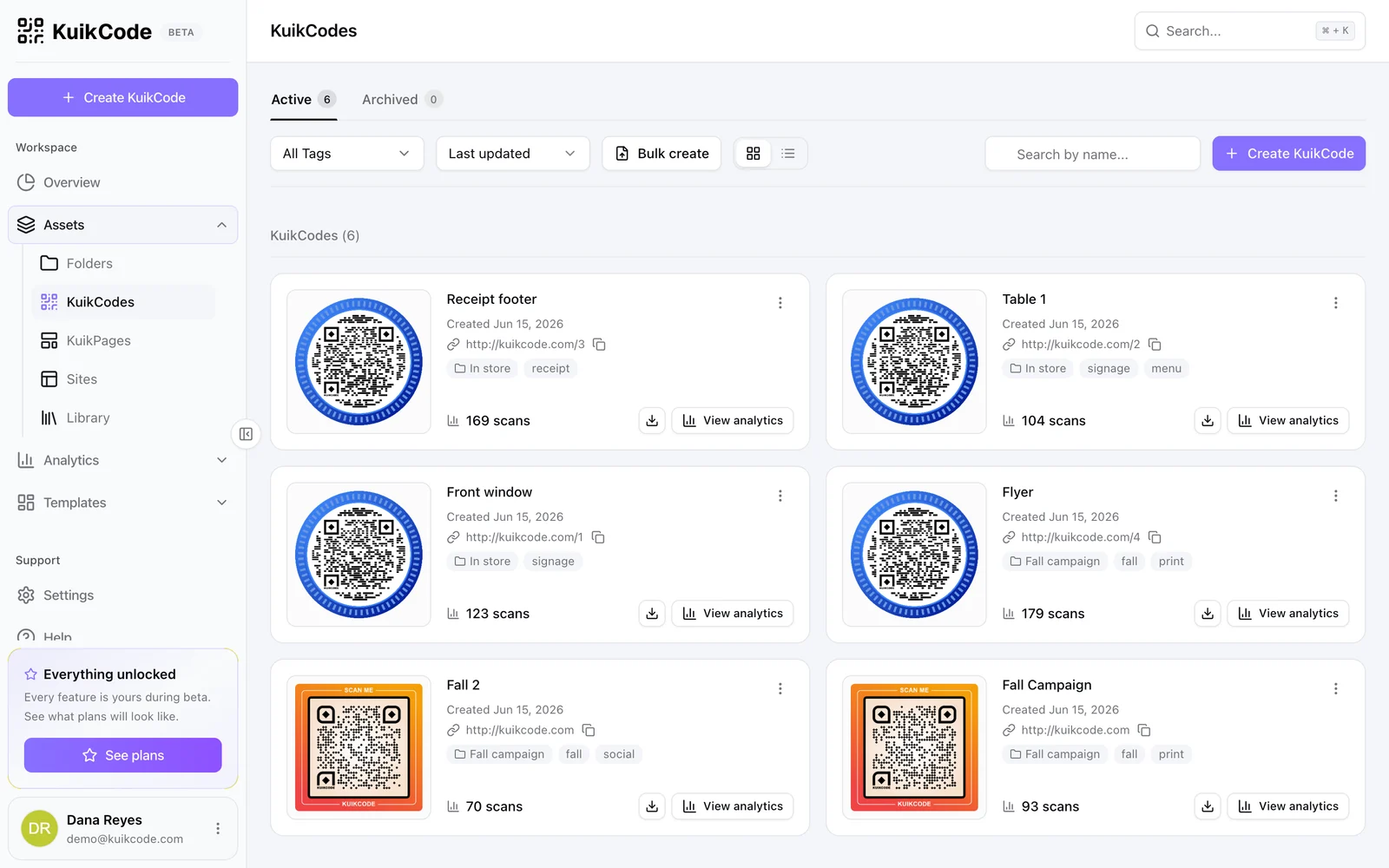 The KuikCodes list in the dashboard, with each code's destination and scan count
